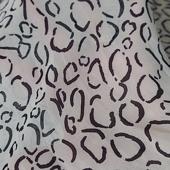 Nine West Black & White Abstract Polka-dot Pleated Blouse size XL - Picture 6 of 9